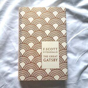 The Great Gatsby by F Scott Fitzgerald Foil Cover Penguin Classics (2011)